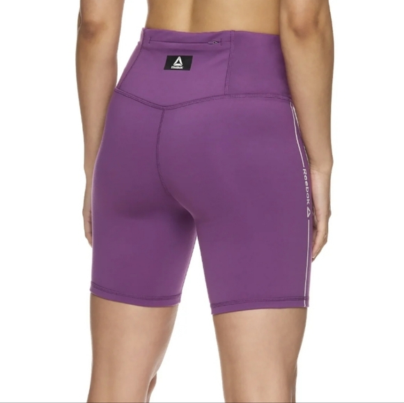 Reebok Women's High Waisted Play On Bike Short, 7" Inseam - Picture 4 of 5